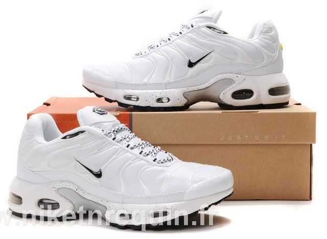 air tn blanc vamp et la marque noire (1)